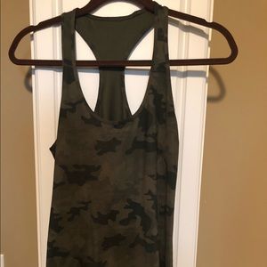 Lululemon camo tank